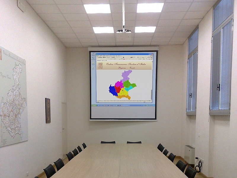 Sala riunioni telo per proiezione